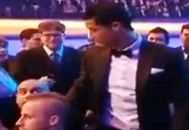 Siapa Lu? Pep Guardiola Tolak Jabatan Tangan Ronaldo